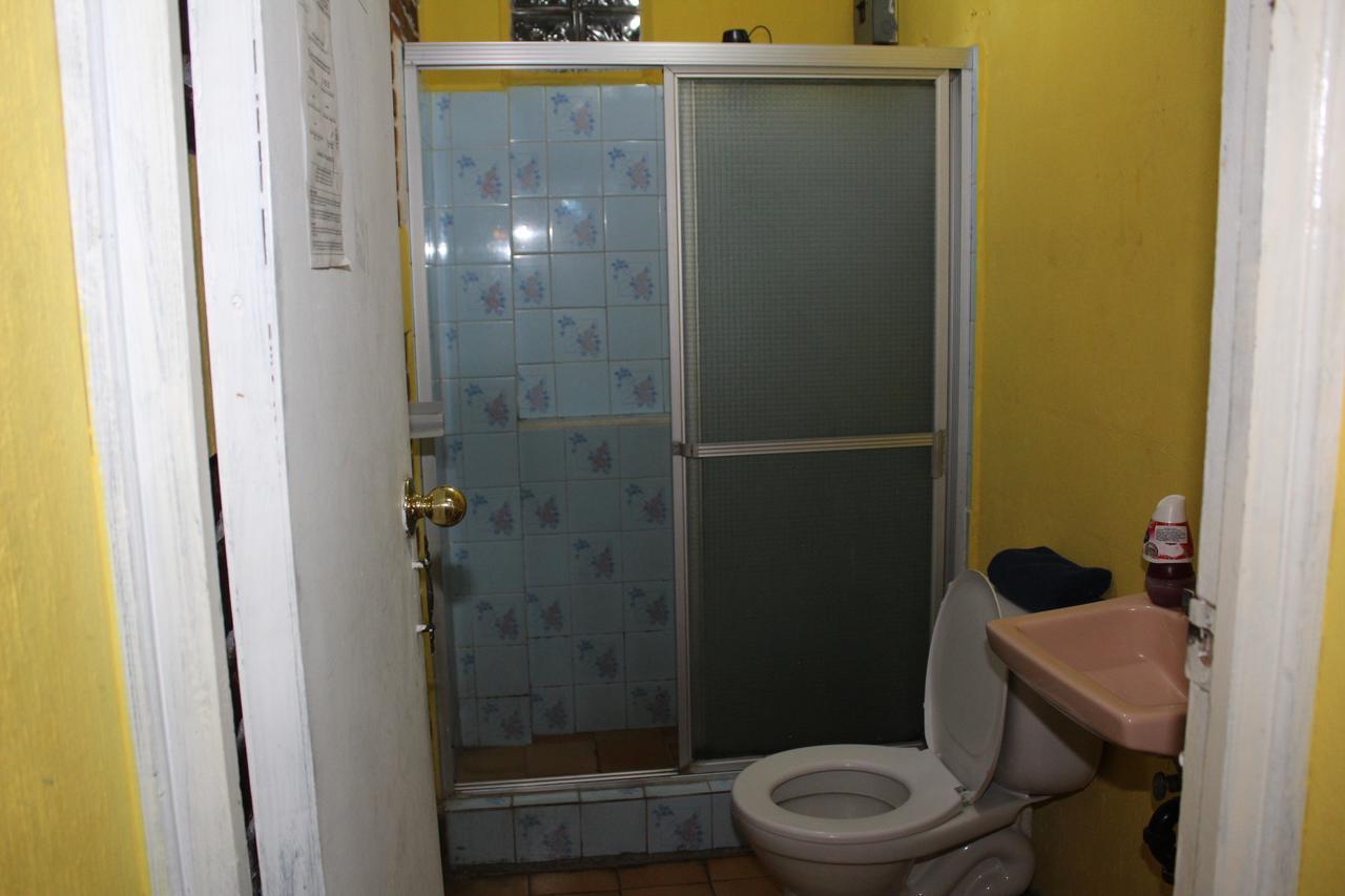 Hotel Casa Del Viajero Кетцалтенанго Екстериор снимка