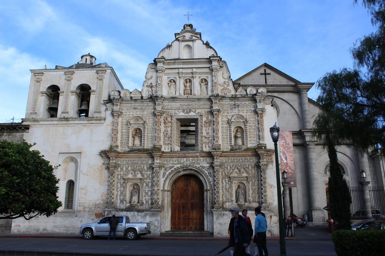 Hotel Casa Del Viajero Кетцалтенанго Екстериор снимка
