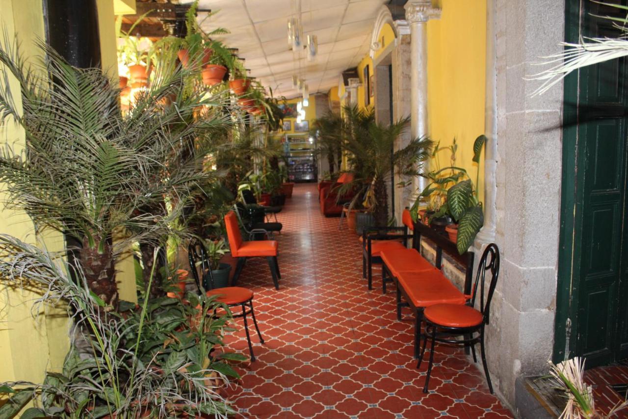 Hotel Casa Del Viajero Кетцалтенанго Екстериор снимка