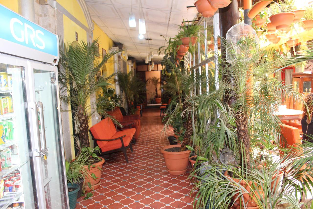 Hotel Casa Del Viajero Кетцалтенанго Екстериор снимка